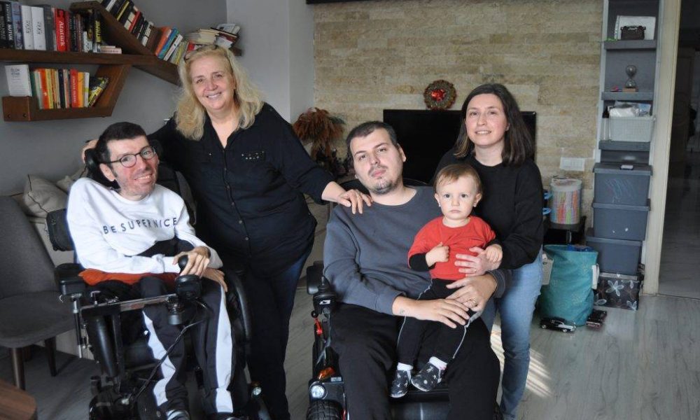 SMA Hastası Kardeşler İlaç Tedarikinde İkinci Krize Takıldı!