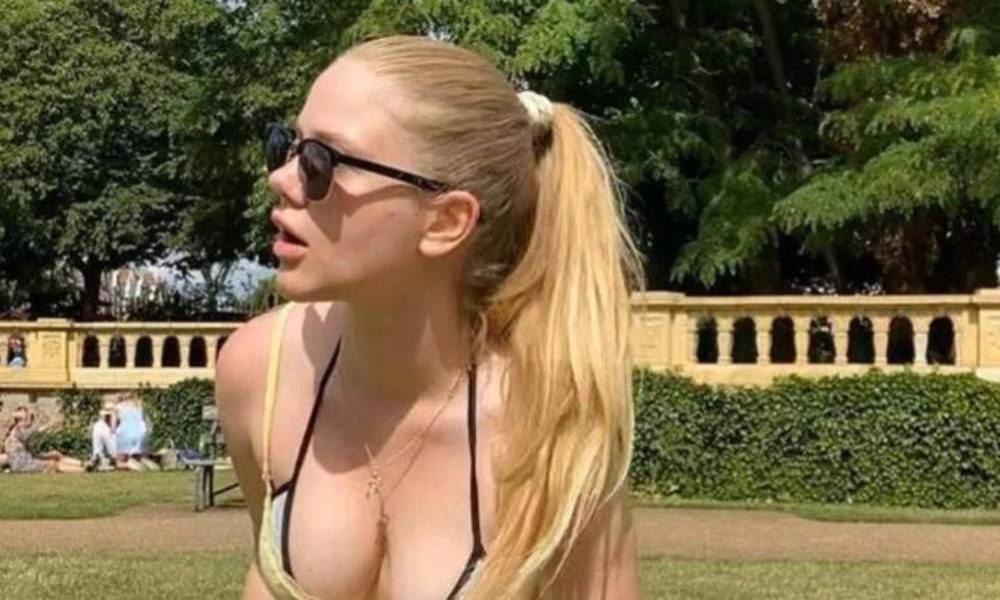 Serel Yereli’nin Cesur Başörtülü Pozu Takipçileri Arasında Tartışma Yarattı