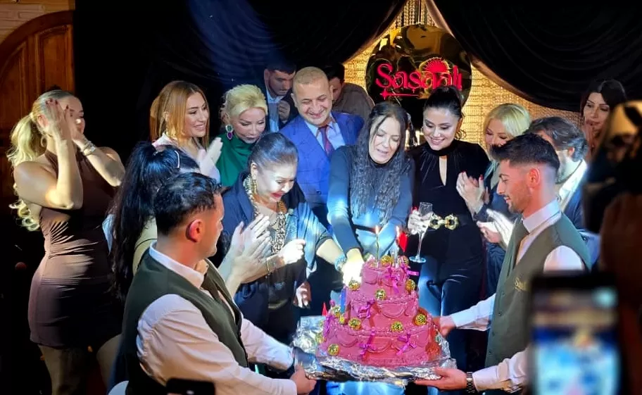 Şaşaalı 1 Yaşında! Ataşehir’de Geceye Işık Yağdı