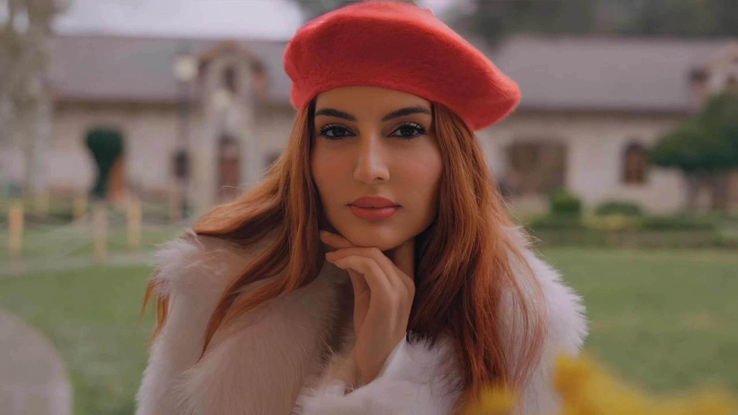 Arzu Efimia’dan Duygulara Dokunan Yeni Şarkı: “Karşılıksız Aşk”