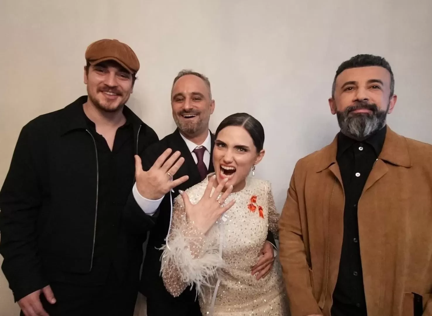 Çağatay Ulusoy Nişan Töreninde Görüntülendi