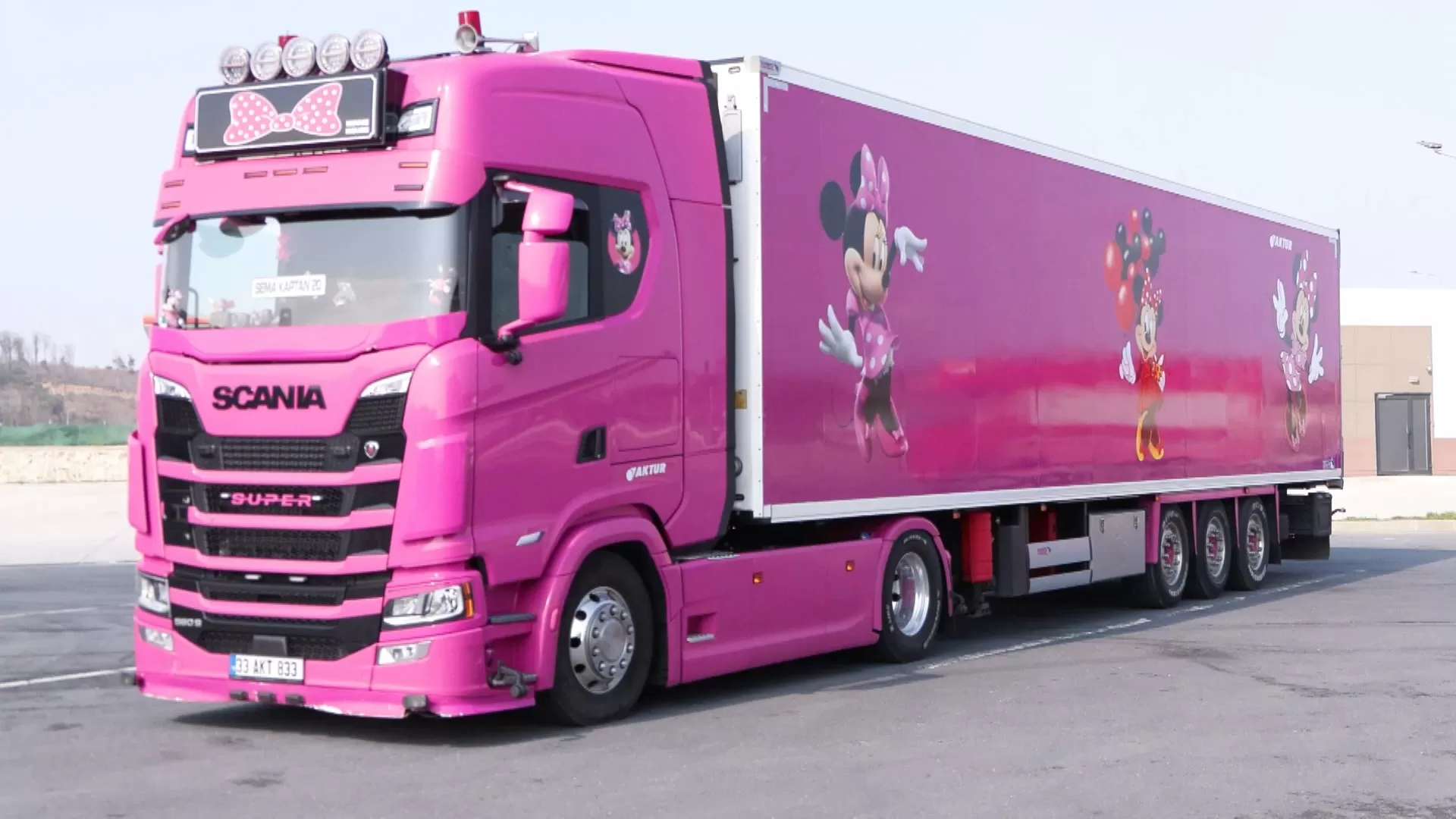 4 Çocuk Annesi Sema Can Avrupa Yollarında TIR Şoförü Oldu