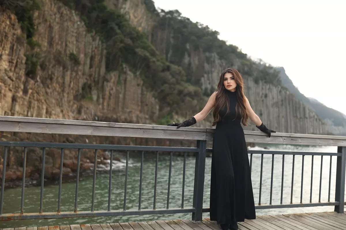 Şira’dan iddialı çıkış: “Müzik yolculuğumdan vazgeçmem” dedi, yeni şarkısını yayımladı